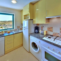 Отель Apartamentos da Marina в номере фото 2