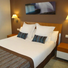 Отель Apartamentos Plaza Picasso комната для гостей фото 5