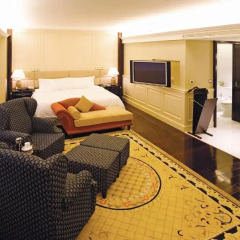 Crowne Plaza Hotel & Suites Landmark 5* Улучшенный номер фото 3
