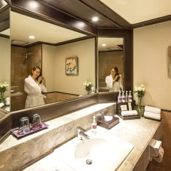 Отель Beyond Resort Kata 4* Улучшенный номер с двуспальной кроватью фото 3