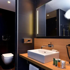 Отель Hilton Garden Inn Milan North 4* Стандартный номер с различными типами кроватей фото 4