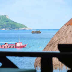 Отель DD Hut Koh Tao 3* Улучшенный номер с различными типами кроватей фото 6