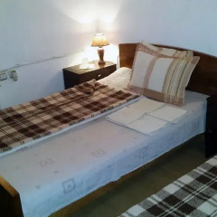 Отель Nenkovi Guest House Болгария, Трявна - отзывы, цены и фото номеров - забронировать отель Nenkovi Guest House онлайн комната для гостей фото 2