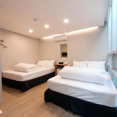 K-grand Hostel Myeongdong Стандартный семейный номер фото 12
