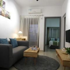 Апартаменты Shenzhen Wozhan Apartment K K Mall комната для гостей фото 4