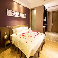Отель Yingshang Dongmen Branch 4* Номер Бизнес фото 4