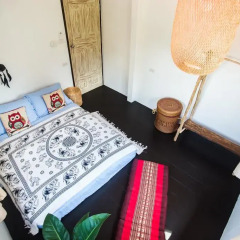 Отель Sweet Life Community Guesthouse Стандартный номер фото 2