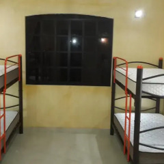 Отель Hostal La Ermita Кровать в общем номере с двухъярусной кроватью фото 5