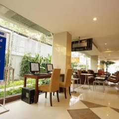 Отель Three Seasons Place питание