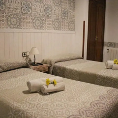 Отель Hostal San Isidro Стандартный номер с двуспальной кроватью фото 4
