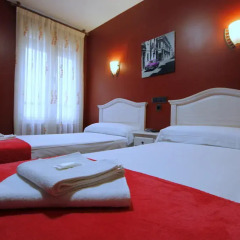 Отель Hostal Regio Стандартный номер с двуспальной кроватью фото 16