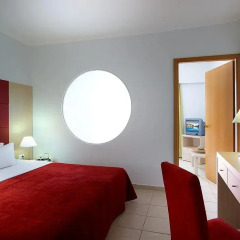 Отель Miraluna Village & Spa 5* Стандартный семейный номер с двуспальной кроватью фото 3