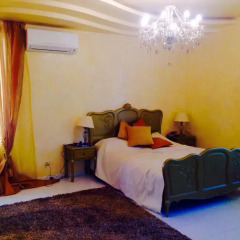Апартаменты Petroff Apartments Солнечный берег комната для гостей фото 2