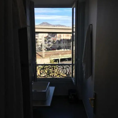 Hotel De Berne 2* Стандартный номер с двуспальной кроватью фото 8