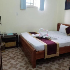 Отель Homestay Thanh Phuong 2 2* Улучшенный номер с двуспальной кроватью фото 4