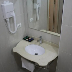 Отель Alp Inn ванная