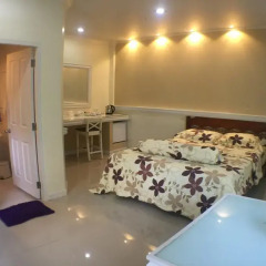 Отель Phuket Airport Suites & Lounge Bar - Club 96 комната для гостей фото 5