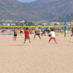 Отель Apartamentos Porto Mar Испания, Курорт Росес - отзывы, цены и фото номеров - забронировать отель Apartamentos Porto Mar онлайн спортивное сооружение