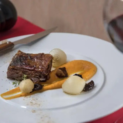 Отель Aigialos Niche Residences & Suites в номере