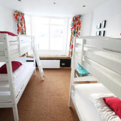 Отель Seadragon Backpackers Кровать в общем номере с двухъярусной кроватью фото 3