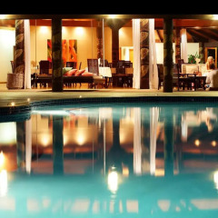 Отель Matangi Private Island Resort бассейн