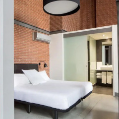 Апартаменты Barcelona Apartment Republica Улучшенные апартаменты с двуспальной кроватью фото 3
