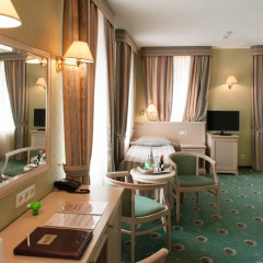 Гостиница Old Estate Hotel and SPA в Пскове 8 отзывов об отеле, цены и фото номеров - забронировать гостиницу Old Estate Hotel and SPA онлайн Псков комната для гостей фото 4