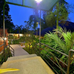 Отель Happy Cottages Phuket