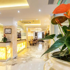 Hotel Renaissance интерьер отеля