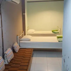 Phuket Blue Hostel Стандартный номер фото 27