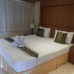 Seaview Hotel Sriracha 3* Улучшенный номер с двуспальной кроватью фото 7