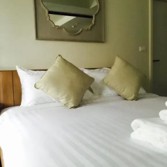 Отель The Deck Luxury Patong Beach комната для гостей фото 4