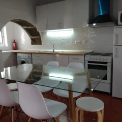 Отель House With in Mosteiros With Wonderful Mountain View and E Понта-Делгада в номере