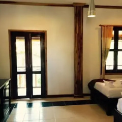 Отель Villa Oasis Luang Prabang 3* Улучшенный номер с 2 отдельными кроватями фото 4