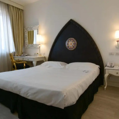 Отель Palace Catania - UNA Esperienze 4* Улучшенный номер с двуспальной кроватью