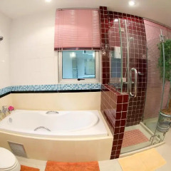Апартаменты Central Bangkok 2+1 Bedroom Apartment on Soi 18 Бангкок ванная