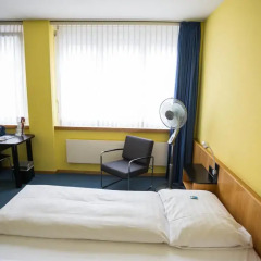 X-tra Hotel 3* Стандартный номер фото 2