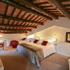 Отель La Garriga de Castelladral 4* Улучшенный номер с различными типами кроватей фото 2