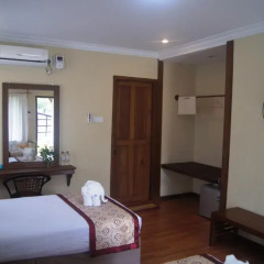 The White Avenue Hotel комната для гостей