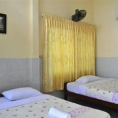 Отель Daunkeo Guesthouse комната для гостей фото 5