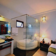 Отель Starfruit Homestay Hoi An 2* Улучшенный номер с различными типами кроватей фото 9