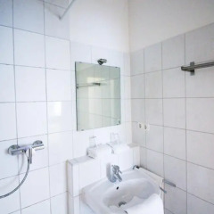 Отель Pension/Guesthouse am Hauptbahnhof Стандартный номер с двуспальной кроватью (общая ванная комната) фото 5
