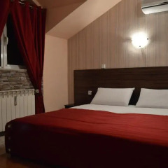 Bon Bon Hotel 3* Люкс с различными типами кроватей фото 4