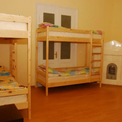 Five Flags Hostel Кровать в общем номере с двухъярусной кроватью