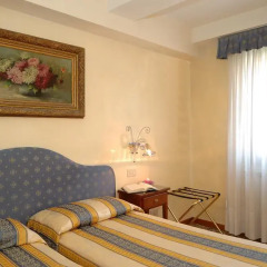 Hotel Hesperia 3* Стандартный номер с двуспальной кроватью фото 8
