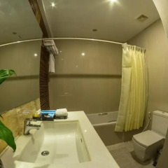 Bagan Landmark Hotel 4* Номер Делюкс с различными типами кроватей фото 4