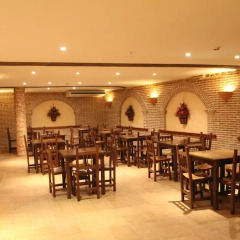 Отель Hostal Restaurante Cuatro Caminos