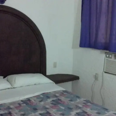 Hotel Morales Inn 2* Стандартный номер с двуспальной кроватью