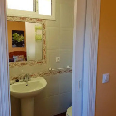 Отель Hostal Sanvi Испания, Херес-де-ла-Фронтера - отзывы, цены и фото номеров - забронировать отель Hostal Sanvi онлайн ванная фото 2