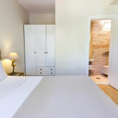 Отель Thassian Villas сейф в номере